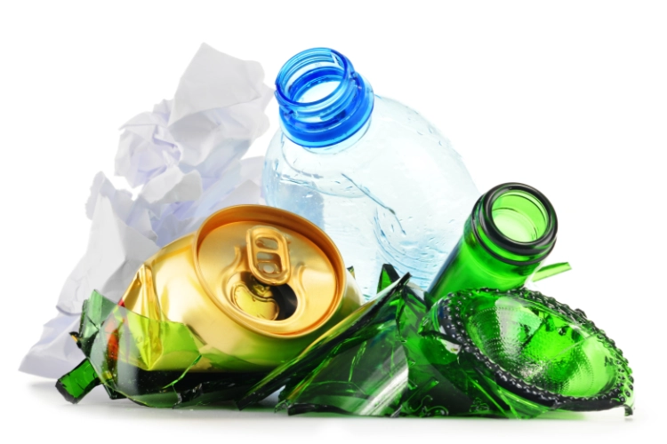 plástico vs vidrio vs metal